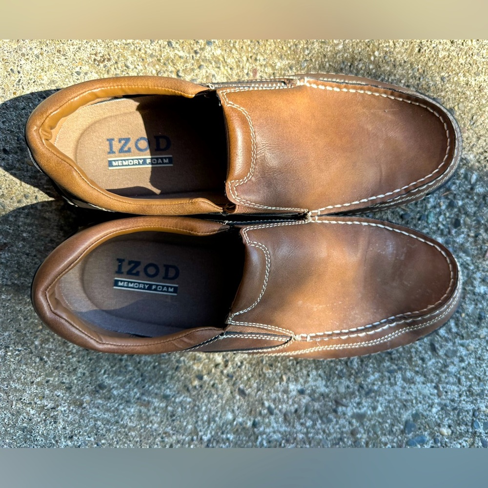IZOD loafers